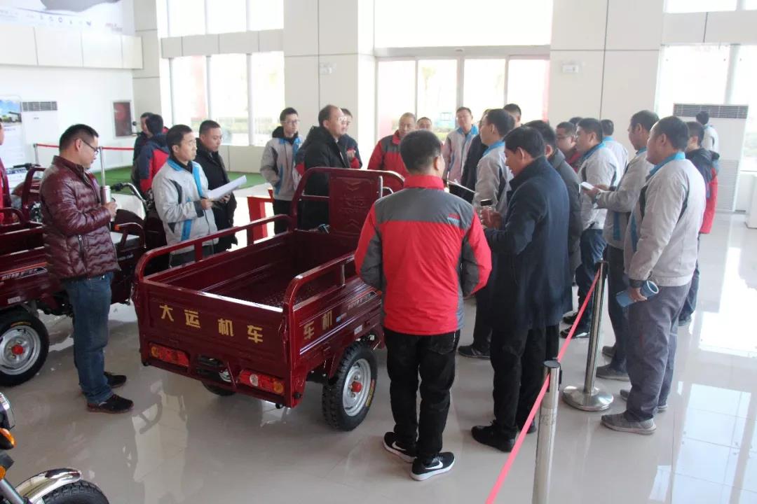 公司召開廠商聯(lián)動(dòng)產(chǎn)品改進(jìn)改型評審會(huì)